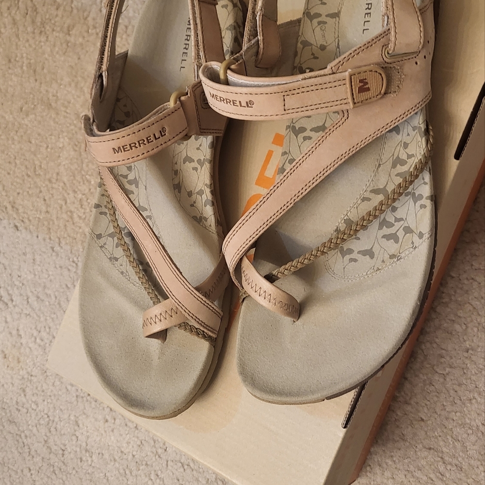 Women Merrell sandals